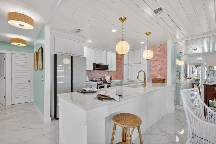Property Photo: 5632 SE Foxcross Place FL 34997