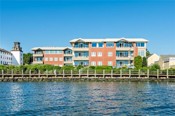 Property Photo: 341 Thames Street 302-S RI 02809