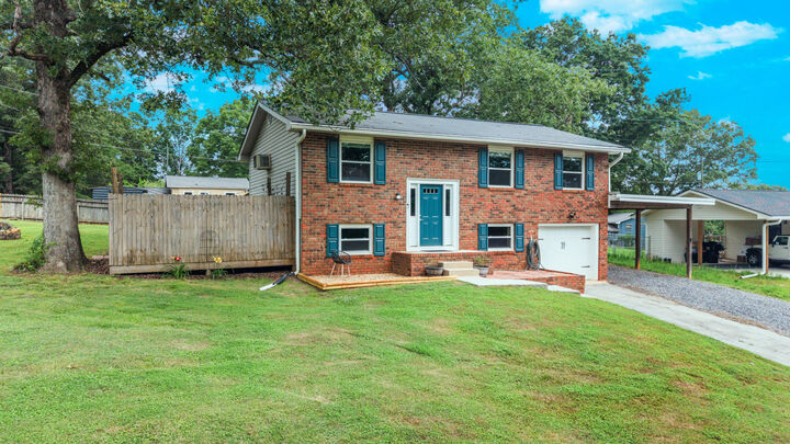 Property Photo: 6035 Porter Drive TN 37341