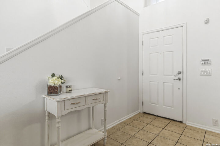 Property Photo:  636 Silo St  TX 78154 