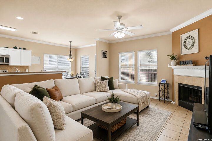 Property Photo:  636 Silo St  TX 78154 