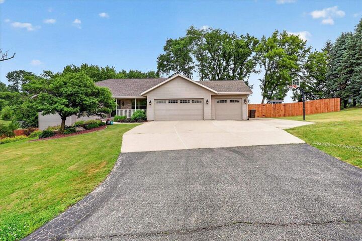 Property Photo: 2309 E Pine Tree Court WI 53563