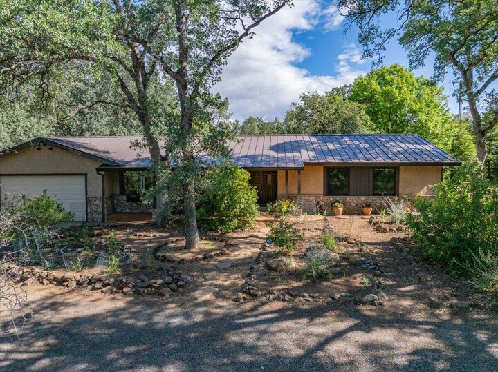 Property Photo:  21880 Oak Meadow Road  CA 96073 