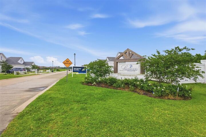 Property Photo: Lakewood Pointe (39) Lane LA 70605