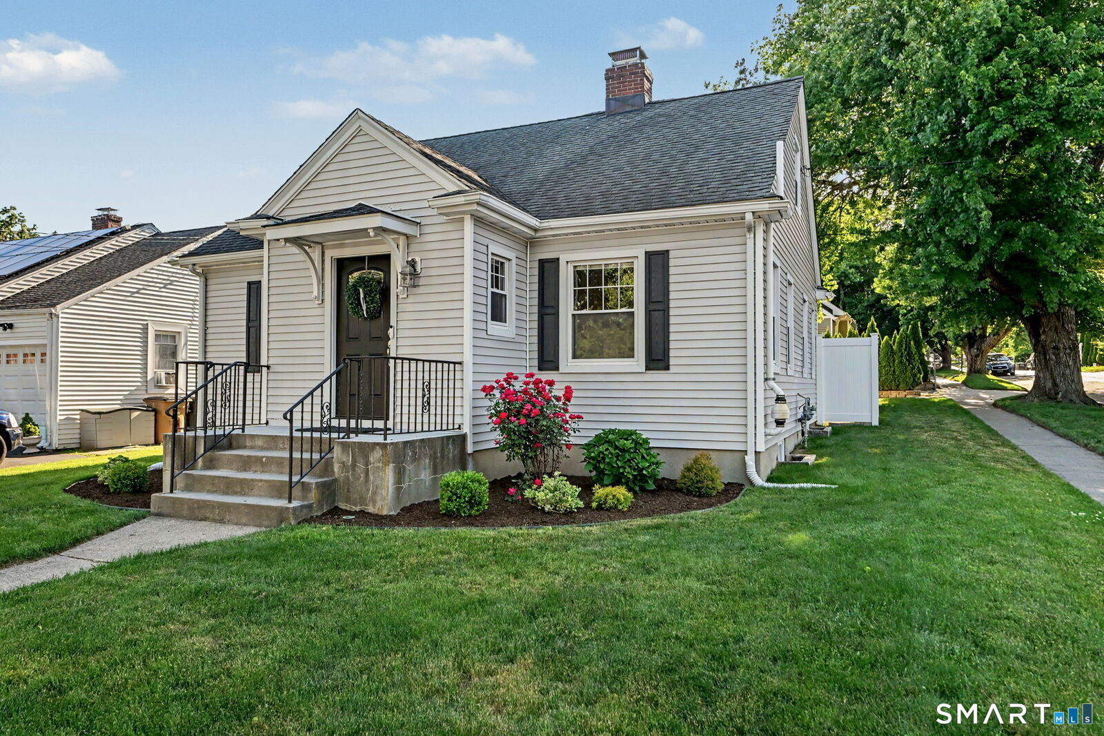 Property Photo: 158 Courtland Hill Street CT 06906