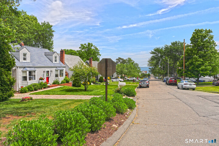Property Photo: 137 Lake Street CT 06516