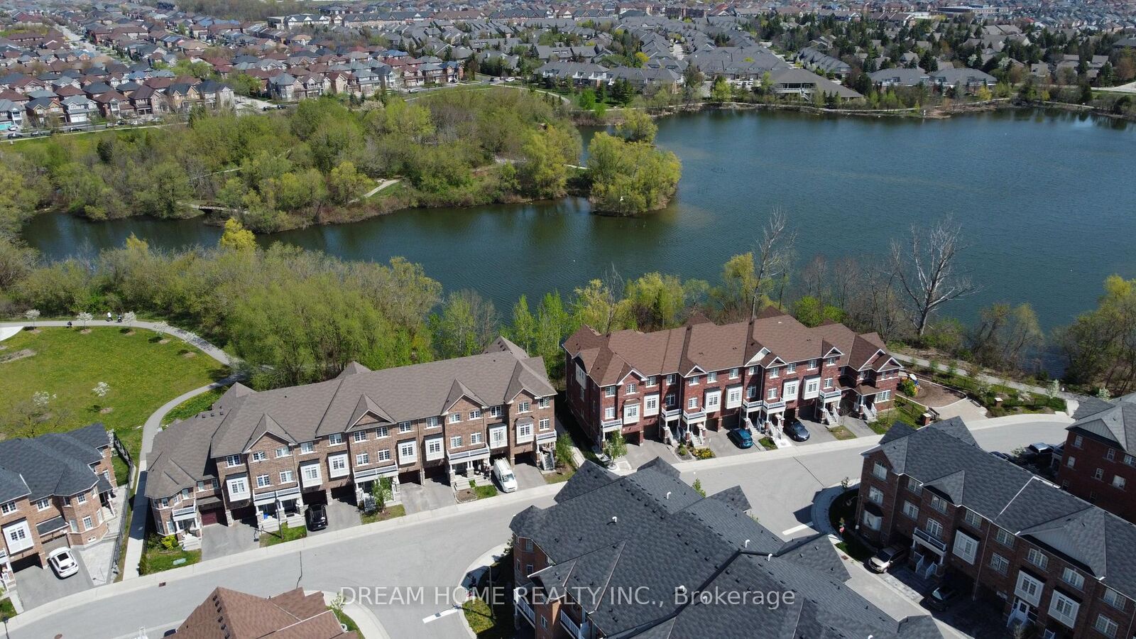 Property Photo: 46 Roy Grove Way ON L6E 0T6