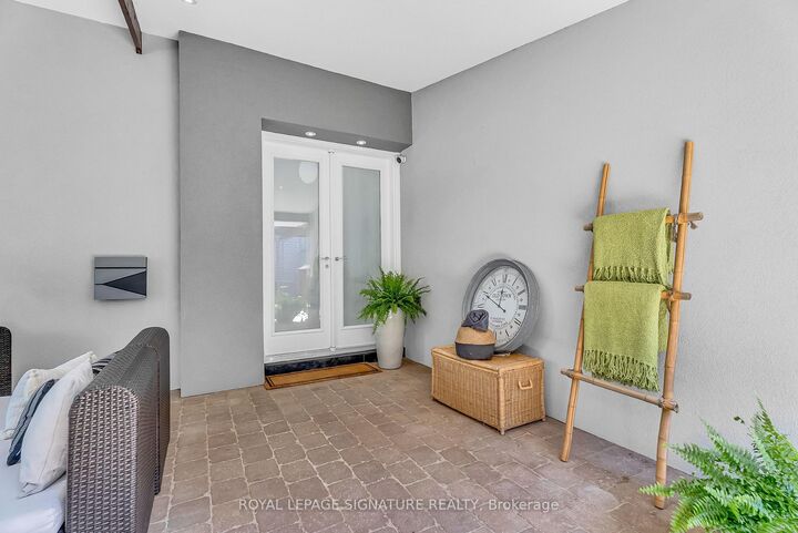 Property Photo: 17 Kestell Lane ON M3A 2Z2