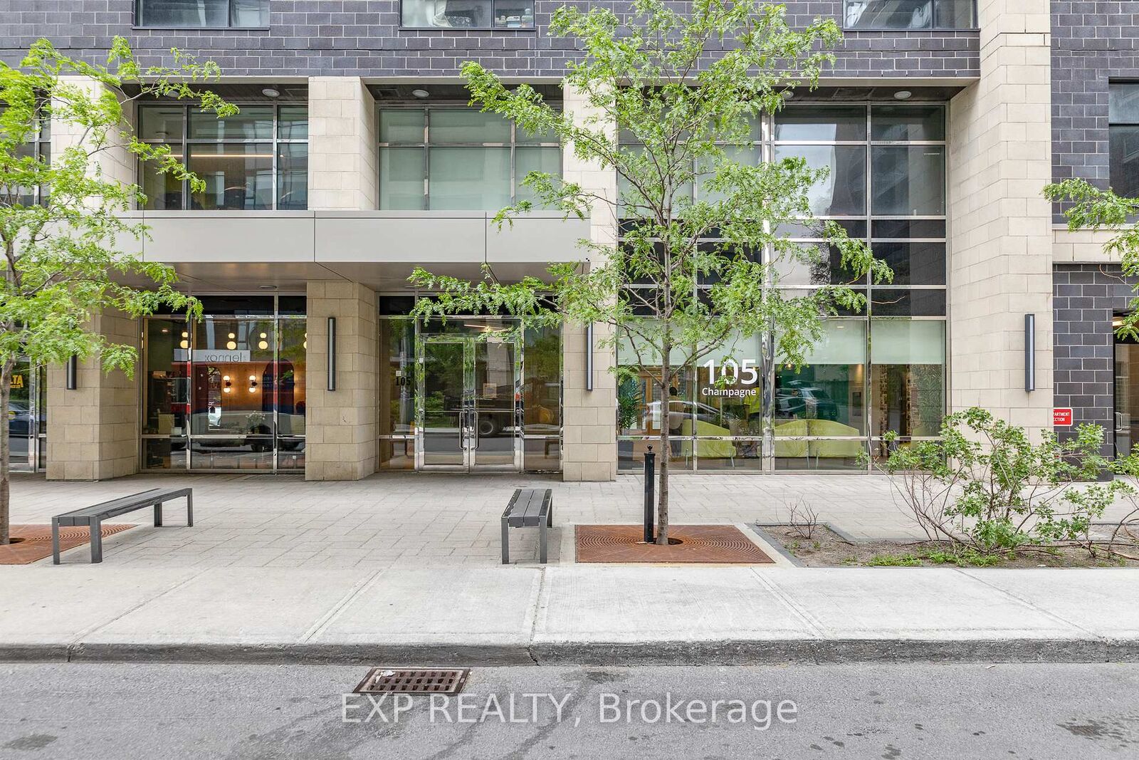 Property Photo: 105 Champagne Avenue N 2709 ON K1S 5E5