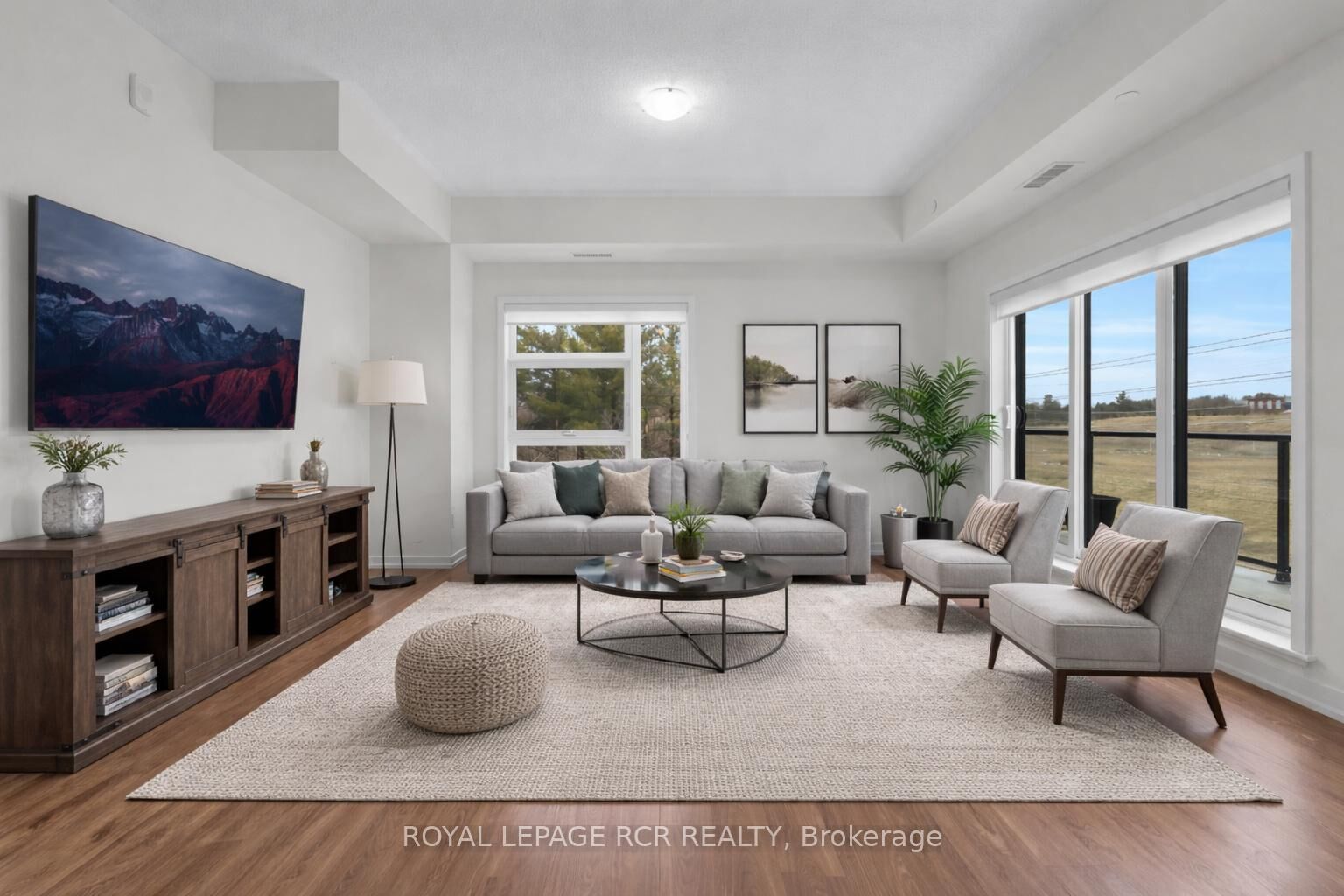 Property Photo: 555 William Graham Drive 413 ON L4G 3H9