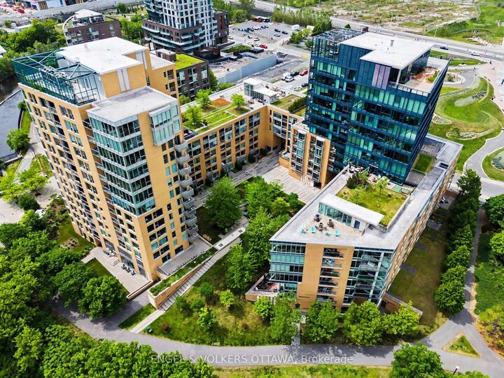 Property Photo: 200 Lett Street 805 ON K1R 0A7