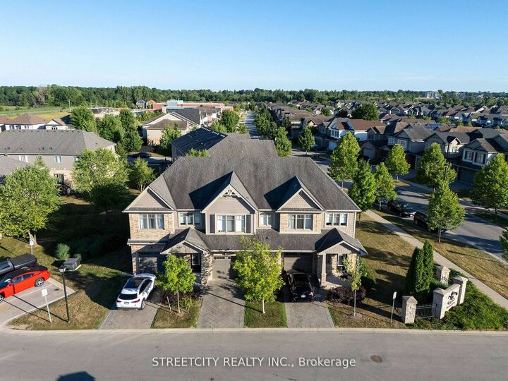 Property Photo: 1924 Cedarhollow Boulevard 3 ON N5X 0K3