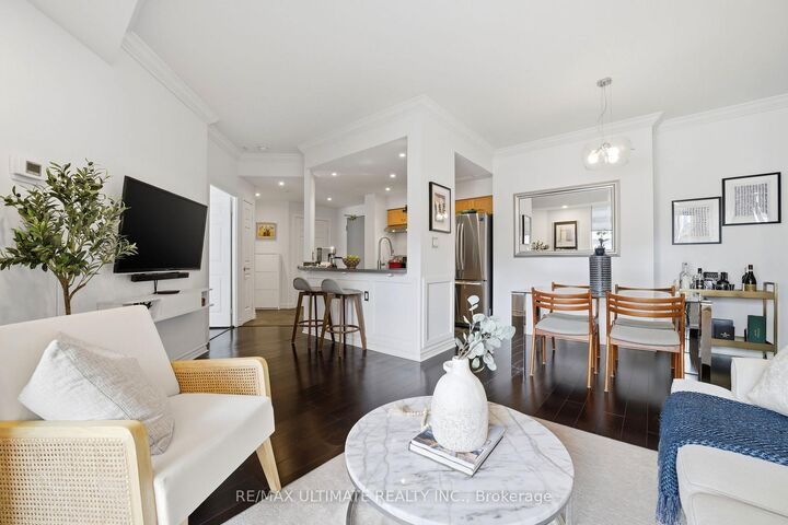 Property Photo: 1750 Bayview Avenue 405 ON M4G 3C4