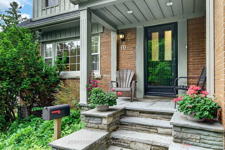 Property Photo: 10 Highcliff Crescent ON M1M 1A6