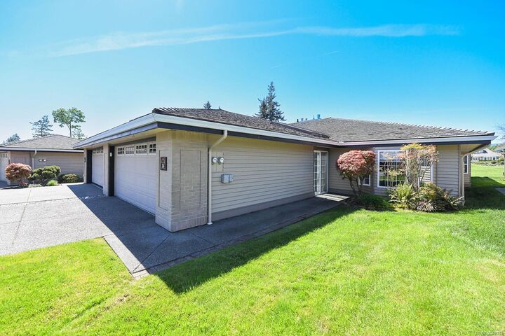 Property Photo: 3100 Kensington Cres #14 BC V9N 8Z9