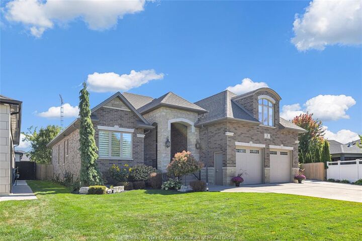 Property Photo: 2 Malibu Drive ON N8H 5G4