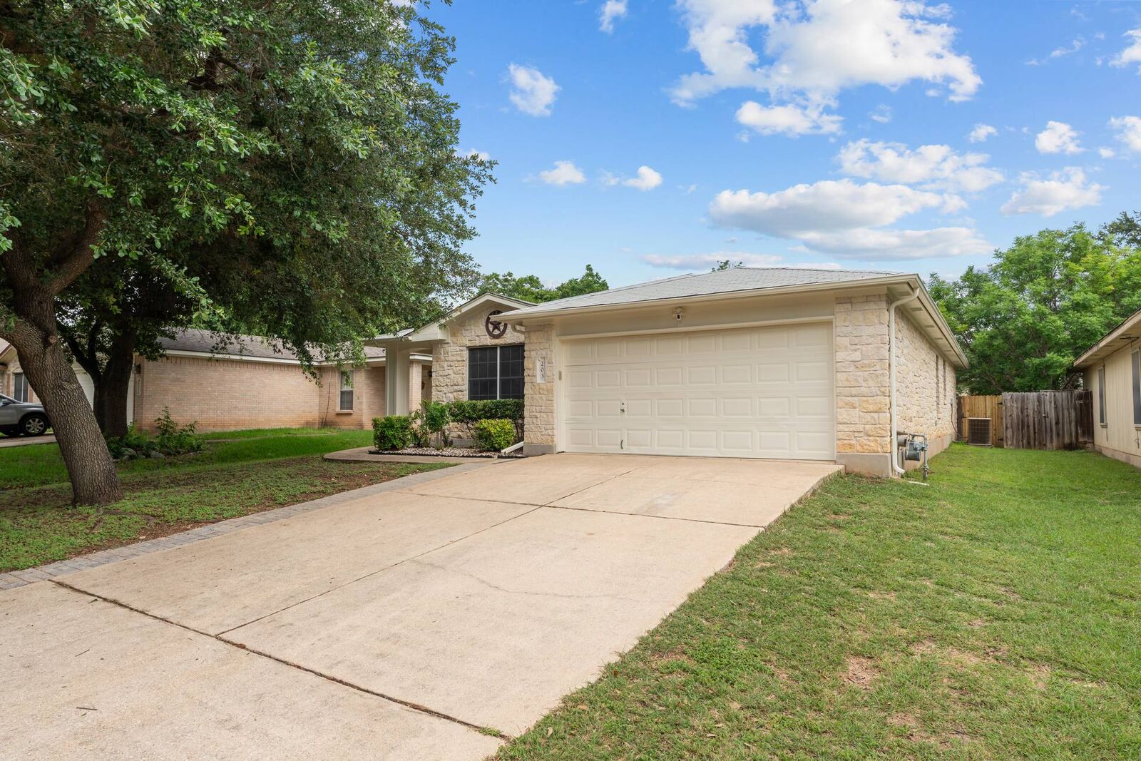 Property Photo:  203 Presidio Drive  TX 78641 