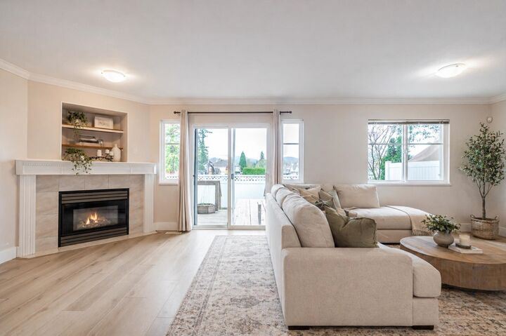 Property Photo:  11870 232 Street 24  BC V2X 6S9 