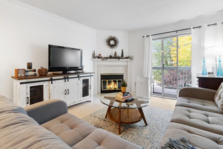 Property Photo: 11510 225 Street 218 BC V2X 9Y3