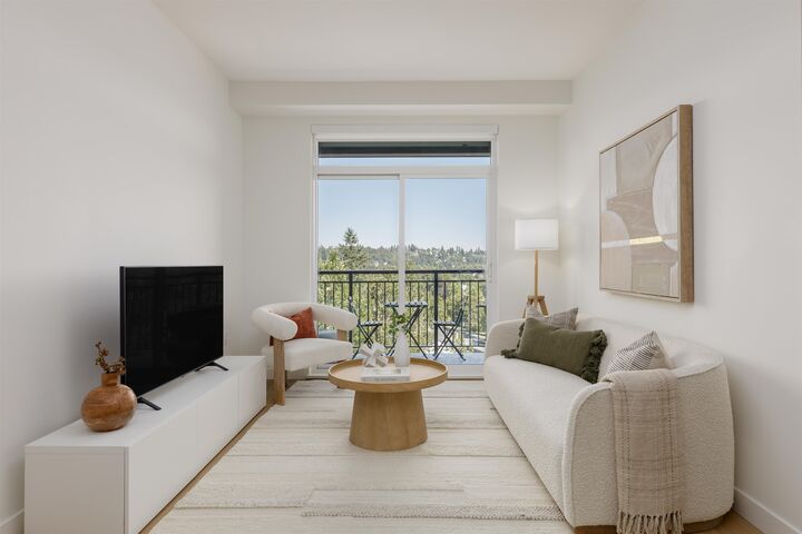 215 McBay Lane 607 — photo 1