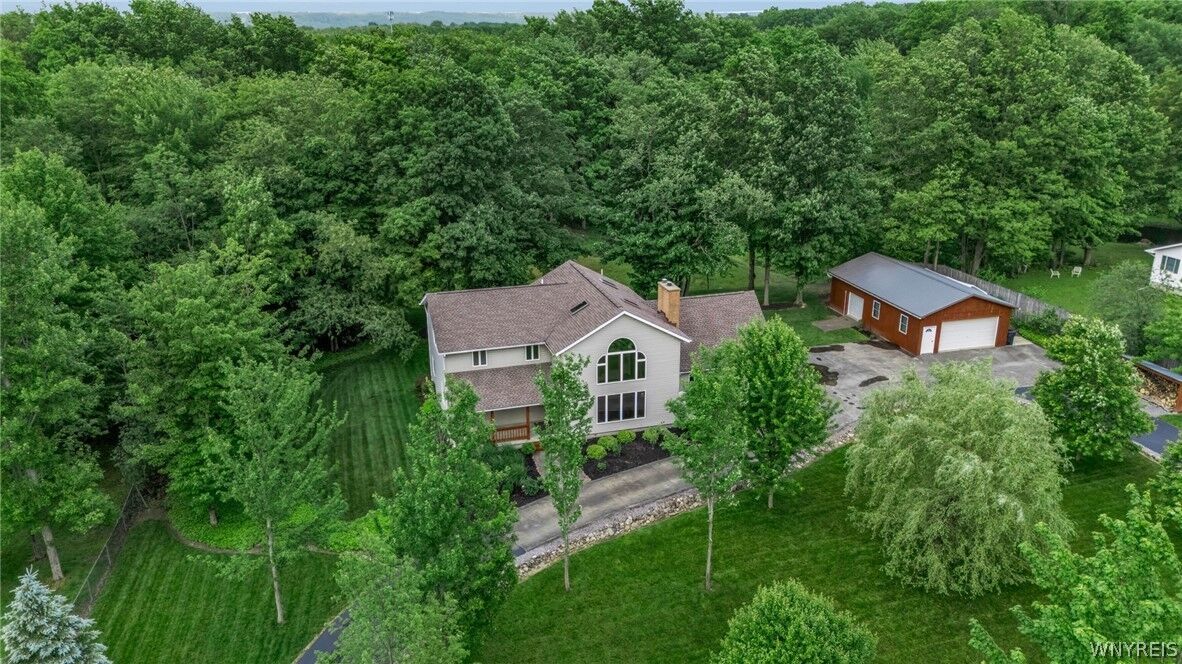 Property Photo:  1412 Center Street  NY 14052 