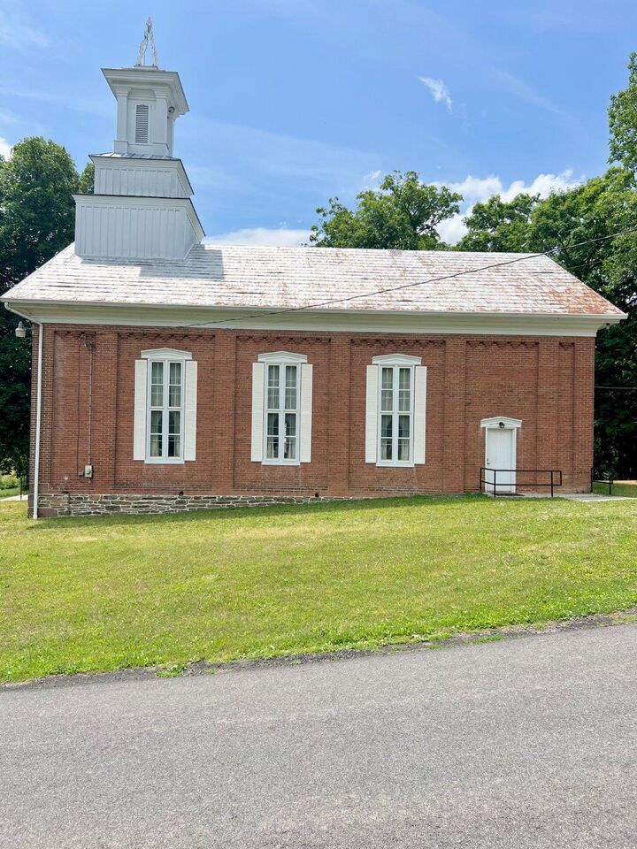 Property Photo:  265 Two Churches Road  PA 17316 