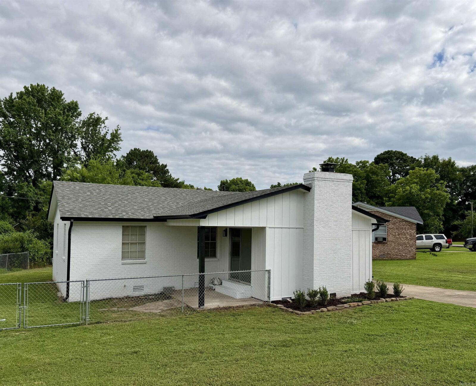 Property Photo:  19 Thompson Dr  AR 72830 
