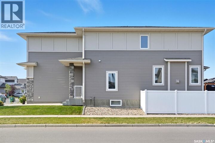 Property Photo: 387 Underhill Bend SK S7V 0N1