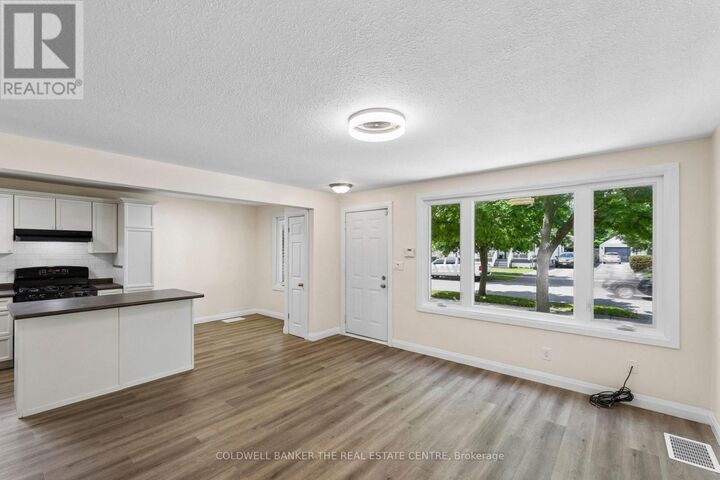 Property Photo:  142 Harley Street  ON N5Y 2C2 
