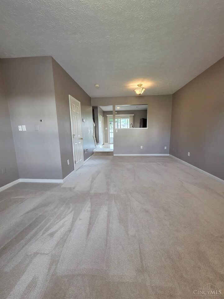 Property Photo:  2405 Tarpon Bay Drive  OH 45342 