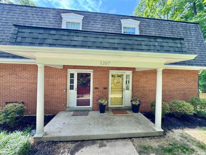 Property Photo:  1207 Isis  OH 45208 