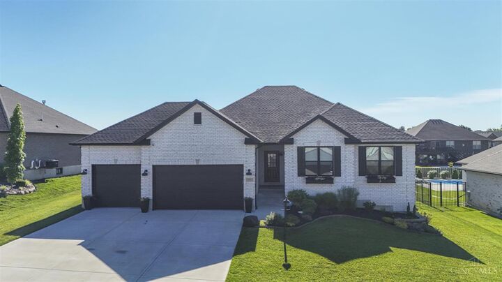 Property Photo:  139 Wolf Creek Court  OH 45005 