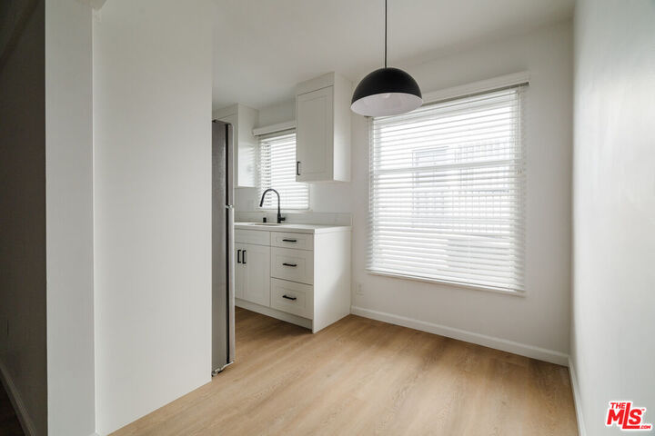 Property Photo: 1147 Horn Ave CA 90069