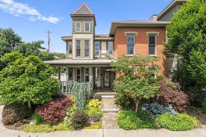 Property Photo: 1085 Highland Street OH 43201