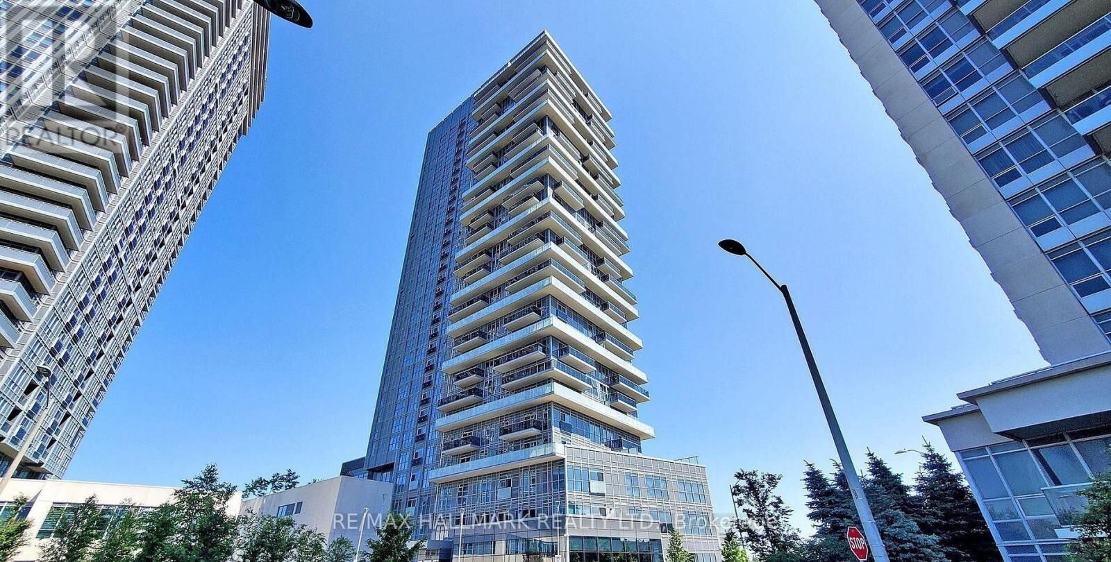 Property Photo:  225 Village Green Square West 605  ON M1S 0N4 
