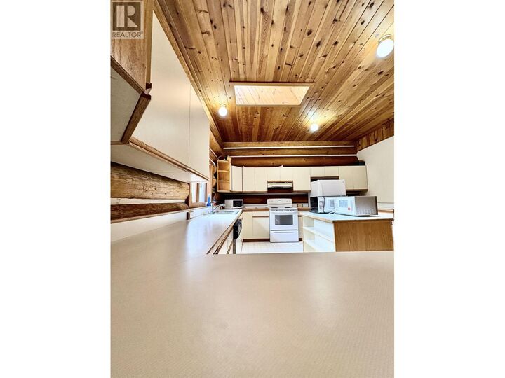 Property Photo: 3804 Spring Creek Drive BC V8G 0C5