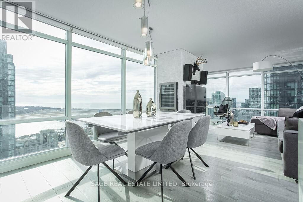 Property Photo: 25 Telegram Mews 3707 ON M5V 3Z1