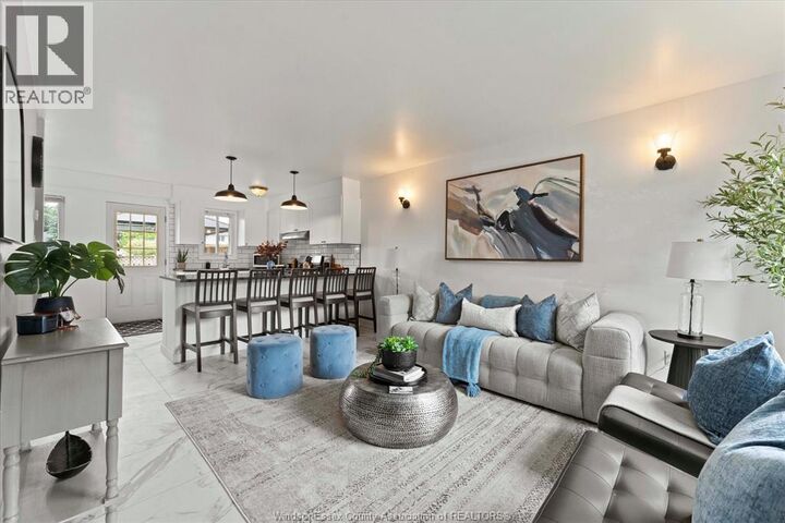 Property Photo:  324 Fryer Street  ON N9V 2L9 