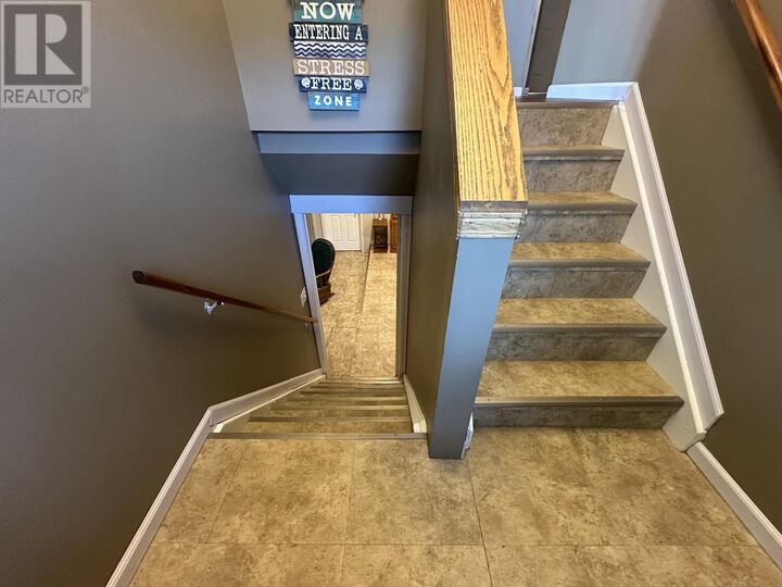 Property Photo: 8 Terrace Ct ON P0T 2W0
