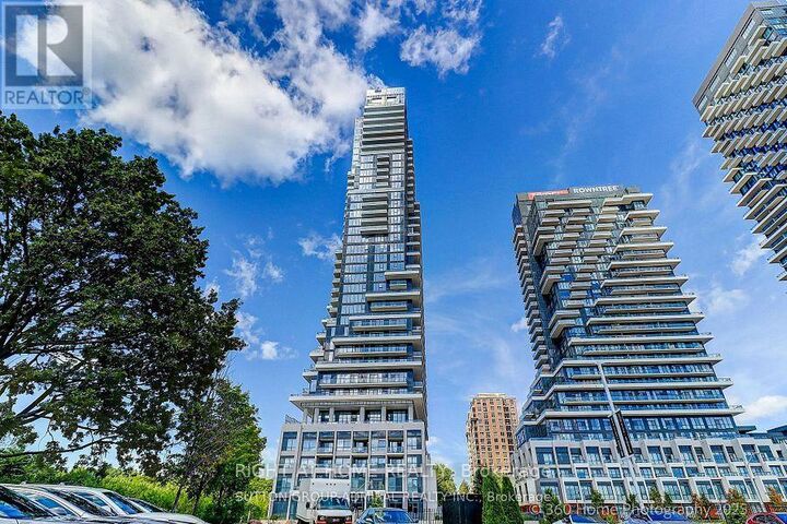 Property Photo:  20 Inn On The Park Drive 1103  ON M3C 0P8 