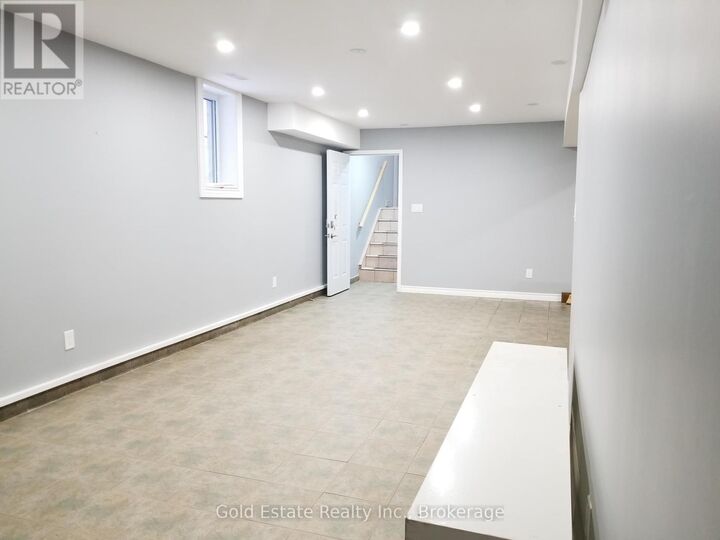 Property Photo: 426 Langlois Avenue Bsmt ON N9A 2G4