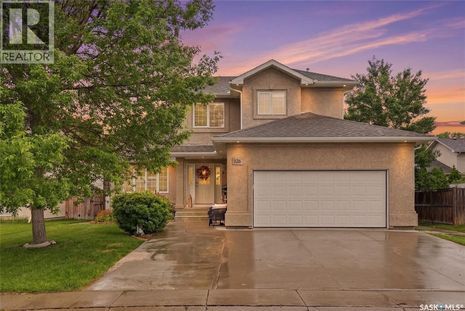 Property Photo:  126 Beechmont Crescent  SK S7C 1C7 