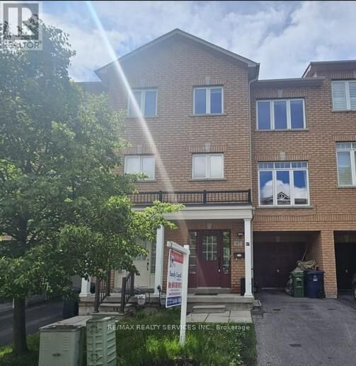 Property Photo:  47 Curran Hall Crescent  ON M1G 0A1 