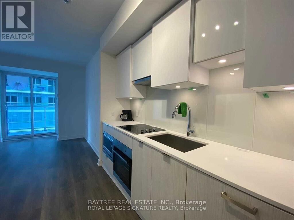 Property Photo: 195 Redpath Avenue 1001 ON M4P 0E4