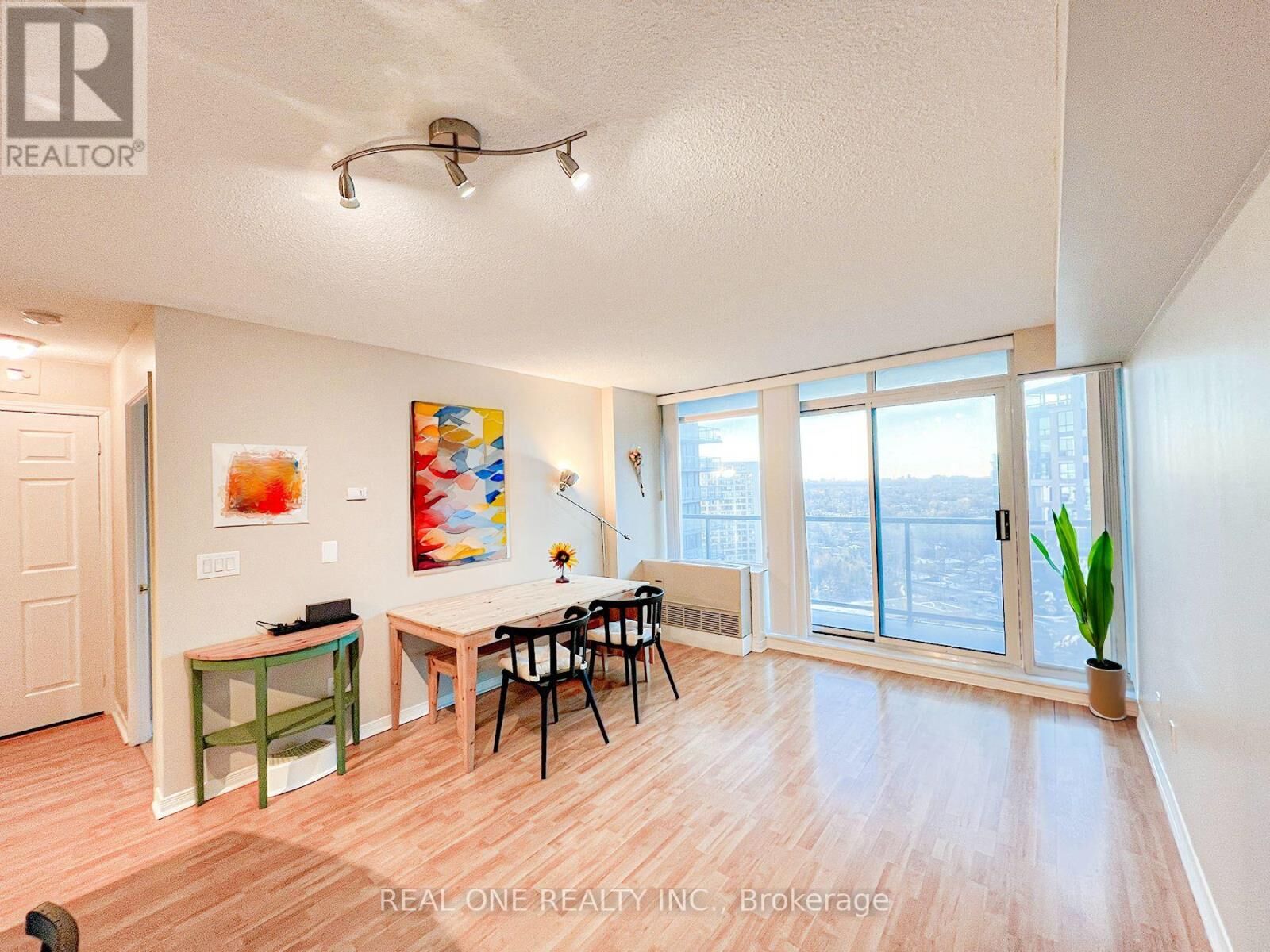 Property Photo:  5508 Yonge Street 1803  ON M2N 7L2 