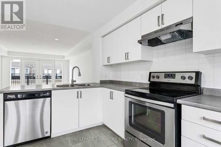 Property Photo: 1 Beckenrose Court 136 ON L6Y 6G2