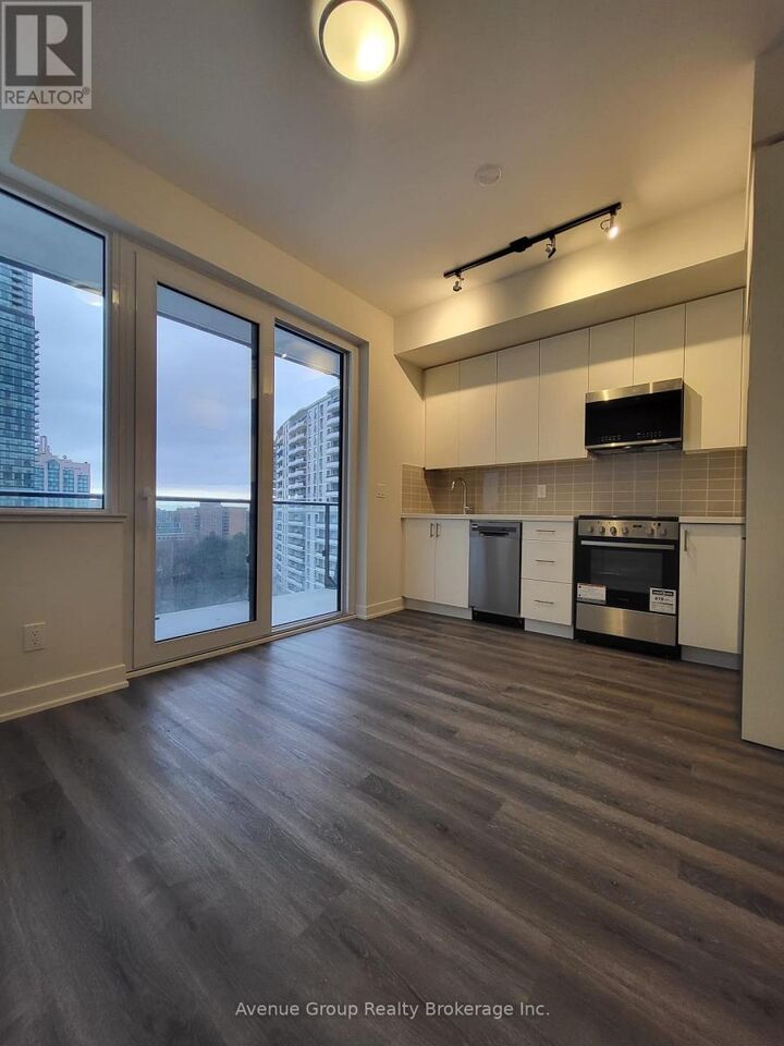 Property Photo:  15 Ellerslie Avenue 703  ON M2N 5P6 