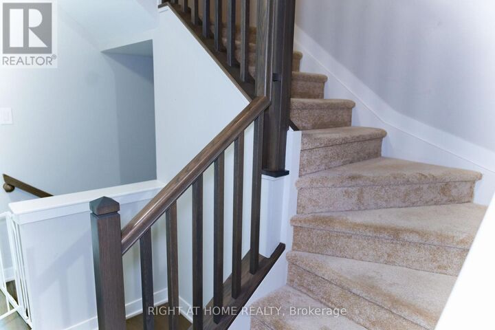 Property Photo: 76 Kindred Row ON K2S 3A2