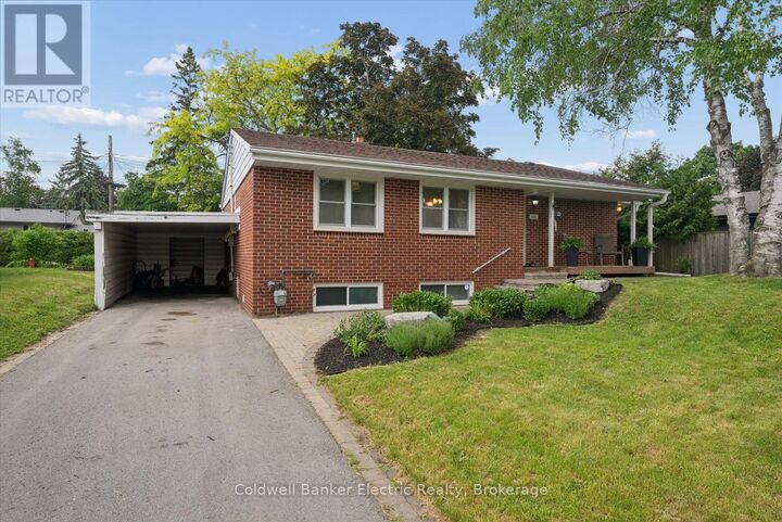 Property Photo: 1497 Mayfair Avenue ON K9J 6T3