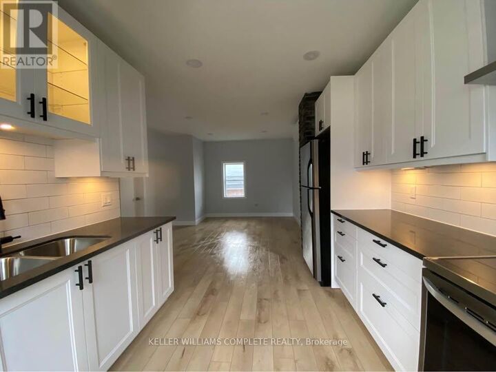 Property Photo:  243 Dufferin Street  ON L2A 2T7 